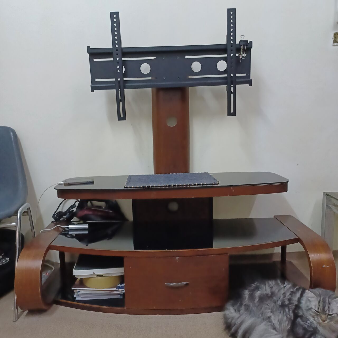 Al Rehab, Household Items, SAR 175,  Woods Stand With LED Wall Mount Bracket