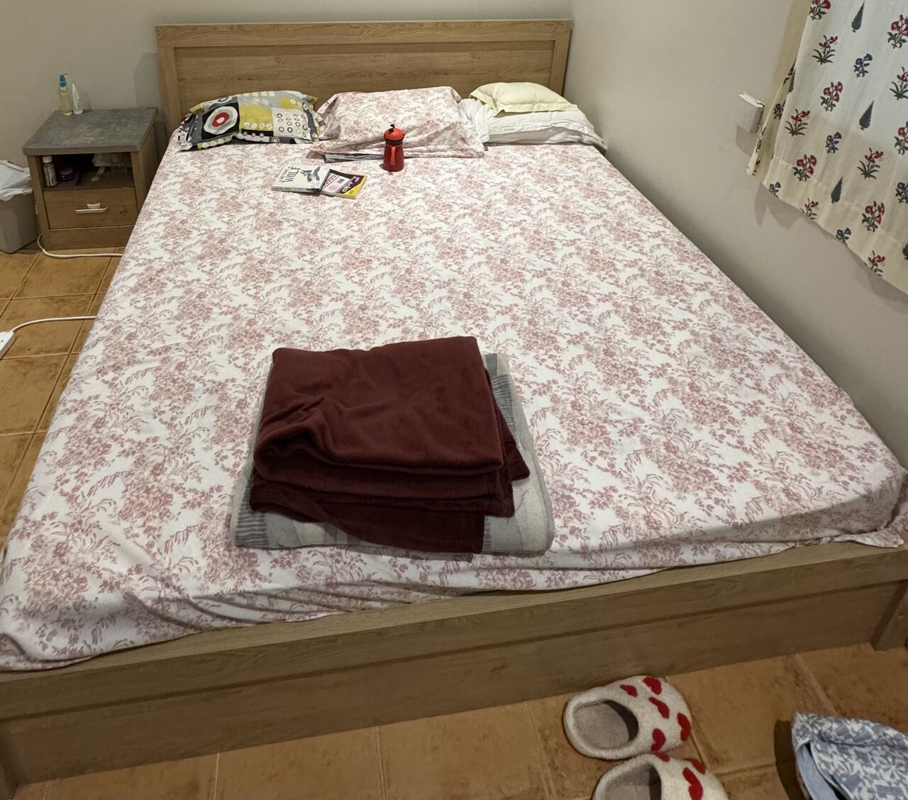 Al Khobar Al Shamalia, Furniture, SAR 300,  Bed Set (King Size Bed + 2 Side Table + Dresser)