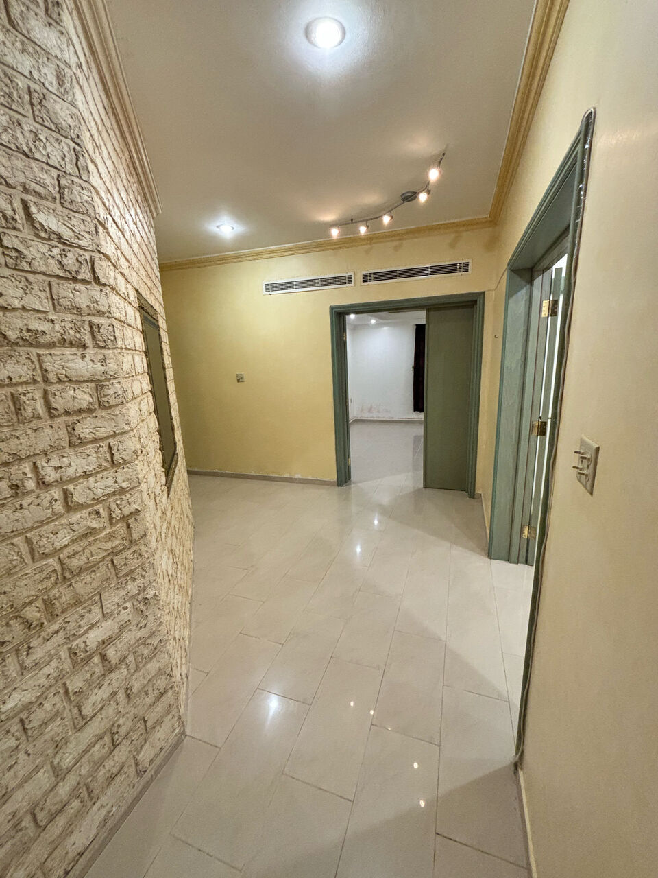 Yanbu, Apartments, Flats, Houses & Villas, SAR 30000/month,  Premium 2 Bhk Available For Rent