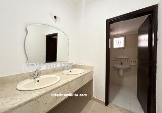 Kuwait City, Apartments, Flats, Houses & Villas, KWD 900/month,  4 BR,  4-Bedroom Family Floor For Rent In Jabriya