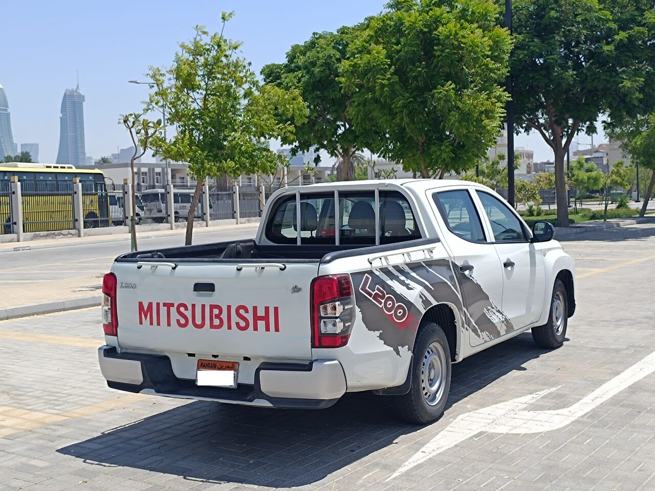 Manama, Vehicles, Cars & Trucks , BHD 5600,  MITSUBISHI L200,  2022,  Manual,  140000 KM,  DOUBLE CABINE PICKUP