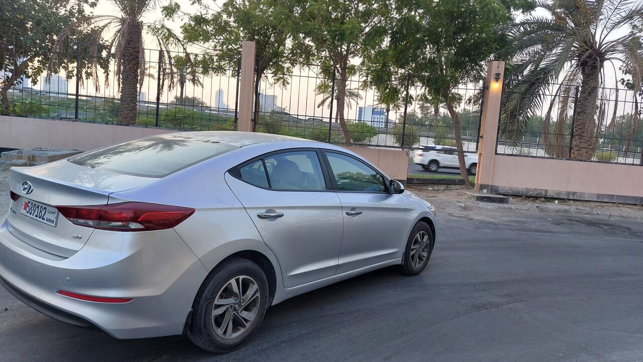 Manama, Vehicles, Cars & Trucks , BHD 2700,  Hyundai Elantra 2.0 L Full Automattic Very Good Condation,  2017,  Automatic,  190000 KM,
