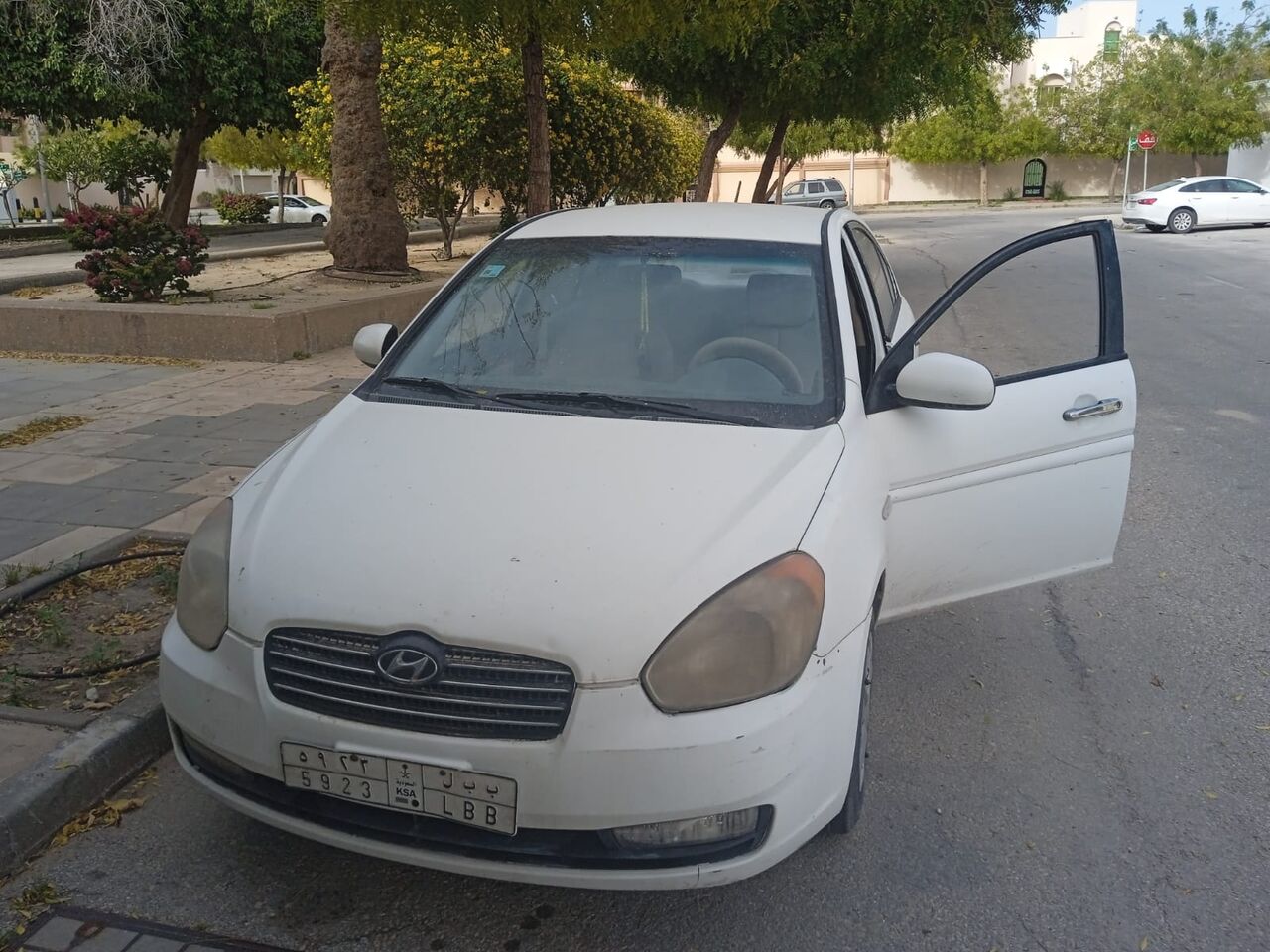 Dammam, Vehicles, Cars & Trucks , SAR 10000,  Hundai,  2012,  Automatic,  395000 KM,   Accent 2011