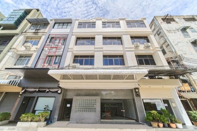 Bangkok, Villas, THB 99999,  20 Sq. Feet,  Bangkok-Nonthaburi 26-34 MRT Bang Son 140m. Commercial Building, 6 Floors, 2 Units With