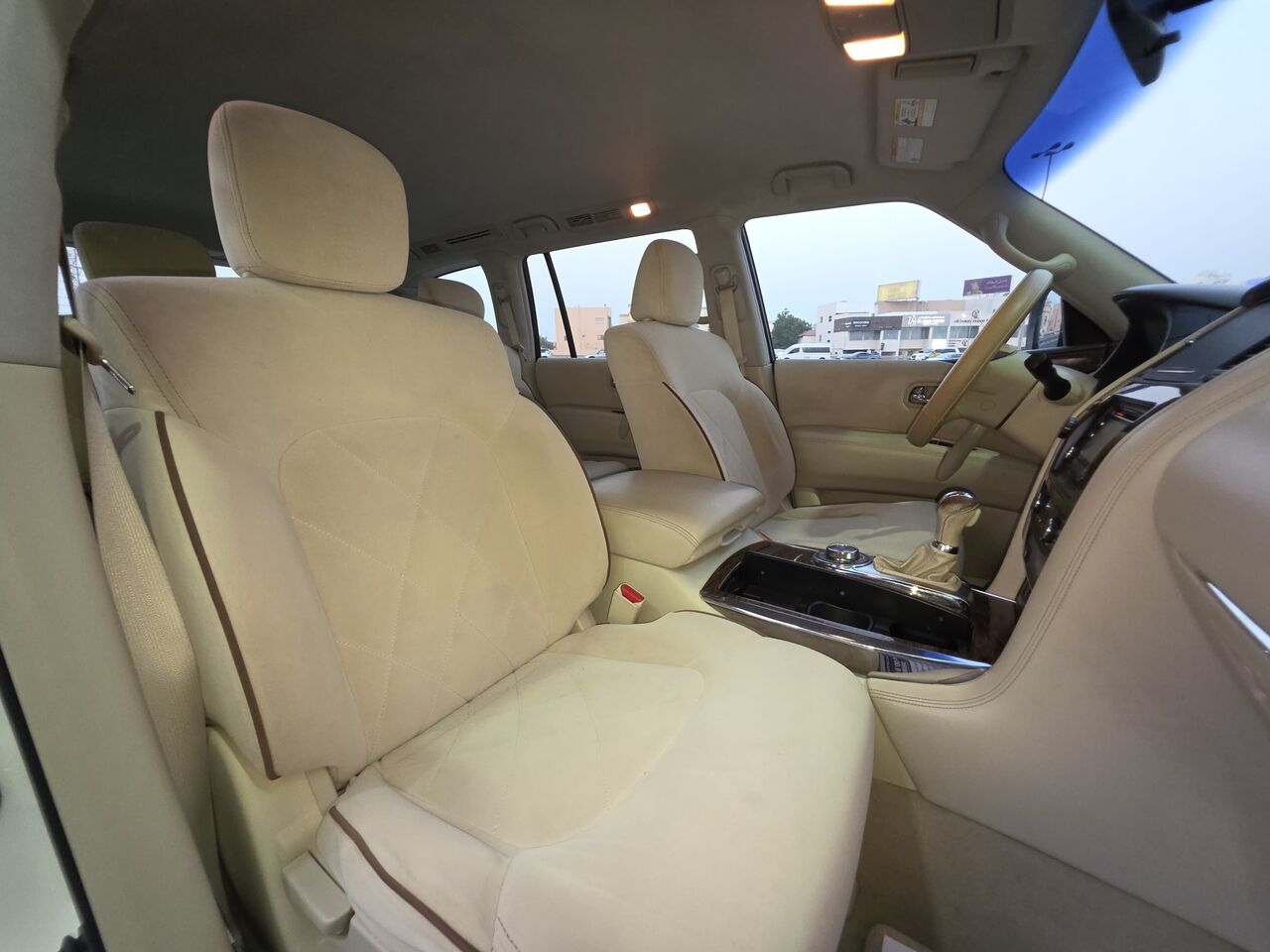 Manama, Vehicles, Cars & Trucks , BHD 7800,  Nissan Patrol,  2016,  Automatic,  184000 KM,   SE V8