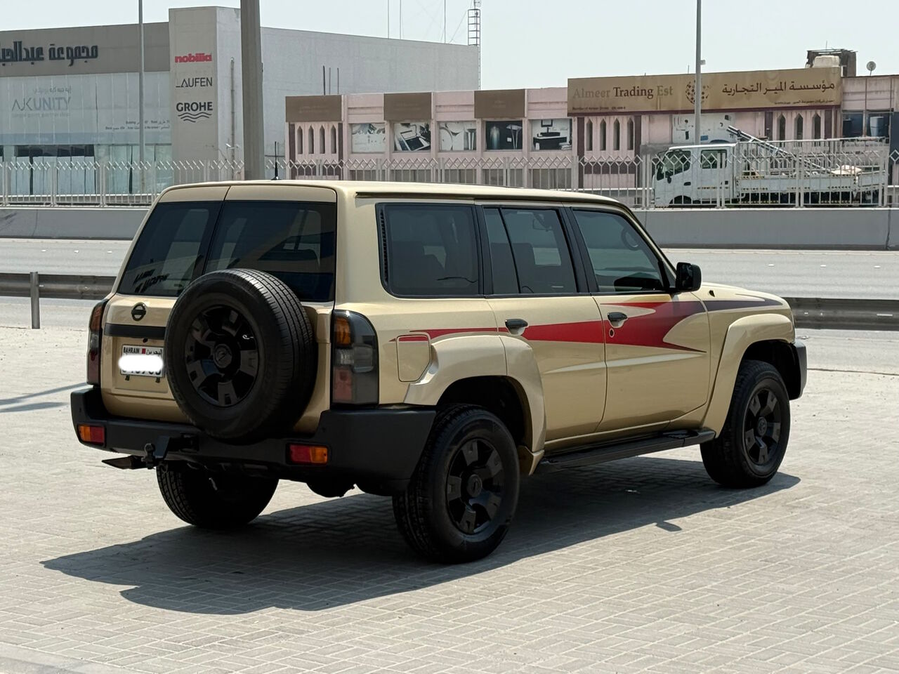 Manama, Vehicles, Cars & Trucks , BHD 4800,  Nissan Patrol Safari,  2008,  Automatic,  273500 KM,    (Beige)