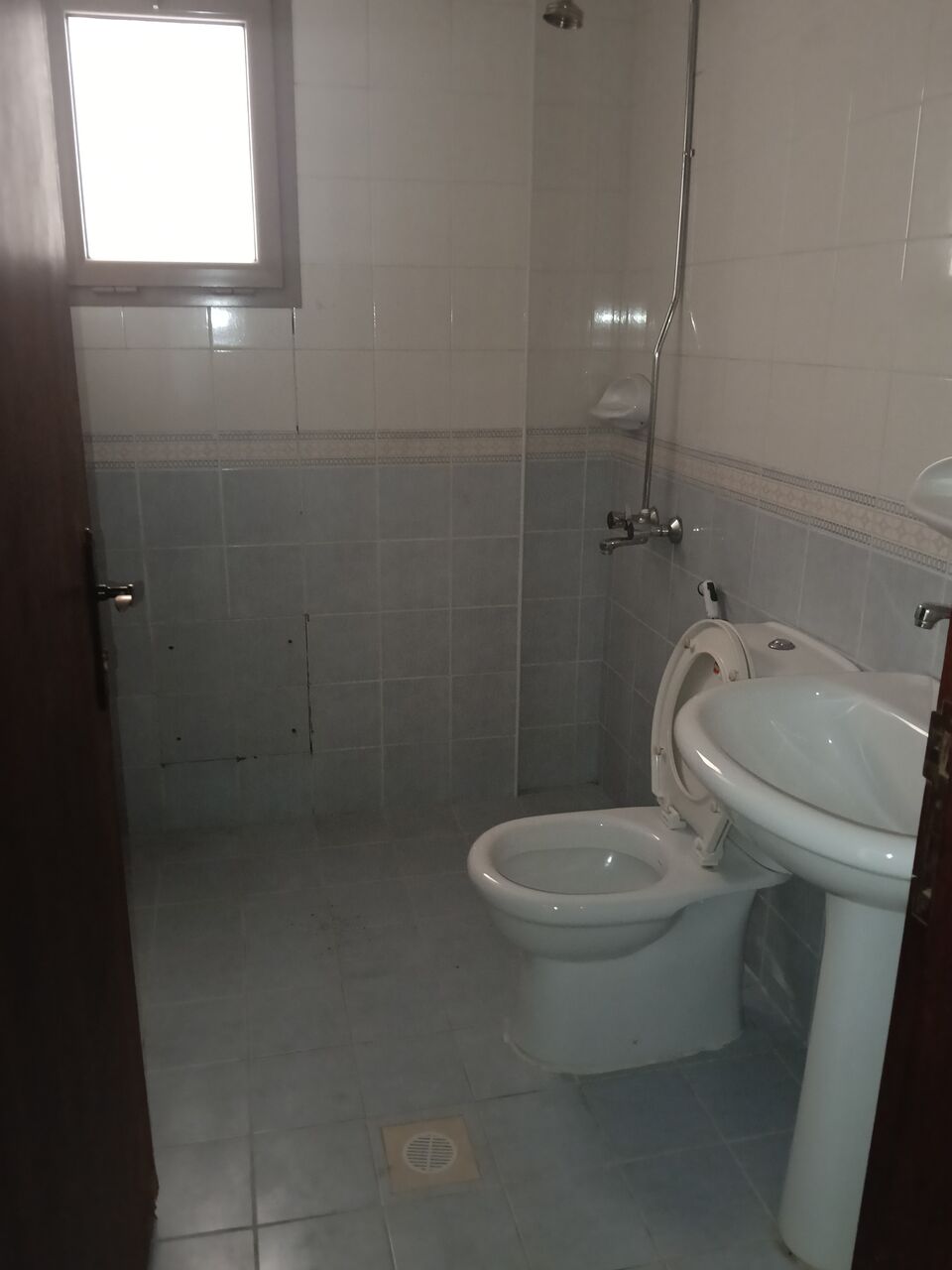 Gudaibiya, Apartments, Flats, Houses & Villas, BHD 160/month,  2 BR,  2 Bedroom Unfurnished Flat For Rent Without Ewa