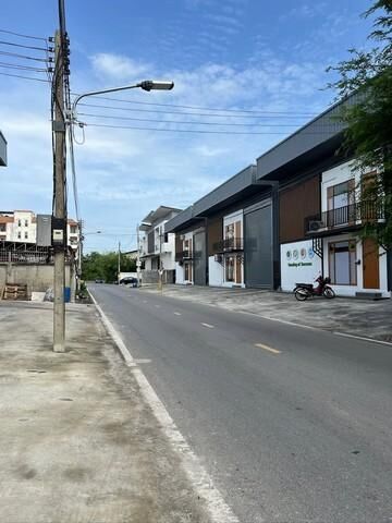 Bangkok, Villas, THB 47500,  1 Sq. Feet,  Warehouse For Rent, 250 Sq M., With Office, Lam Luk Ka Area, Khlong Si, Phra Ong Chao Sai