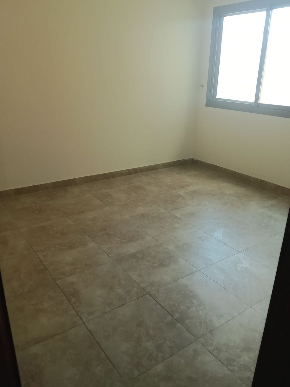 Gudaibiya, Apartments, Flats, Houses & Villas, BHD 160/month,  2 BR,  2 Bedtoom Unfurnished Flat For Rent Without Ewa