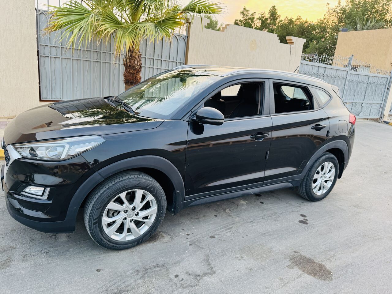 Riyadh, Vehicles, Cars & Trucks , SAR 45000,  Hyundai Tucson,  2019,  Automatic,  420000 KM,