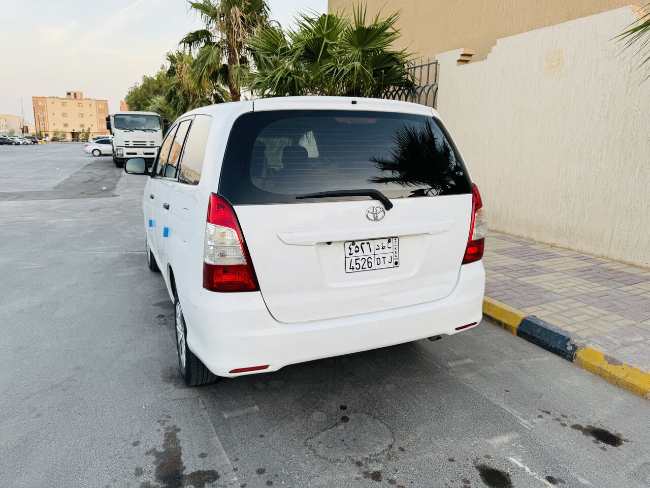Riyadh, Vehicles, Cars & Trucks , SAR 32000,  TOYOTA INNOVA,  2014,  Automatic,  360000 KM,