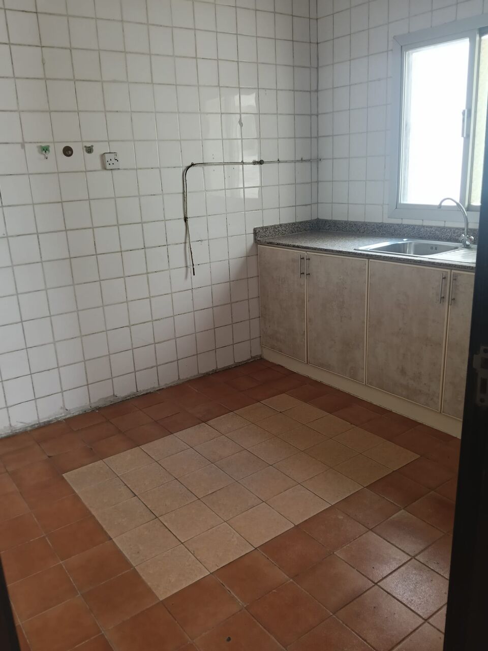 Gudaibiya, Apartments, Flats, Houses & Villas, BHD 150/month,  2 BR,  2 Bedroom Unfurnished Flat For Rent Without Ewa