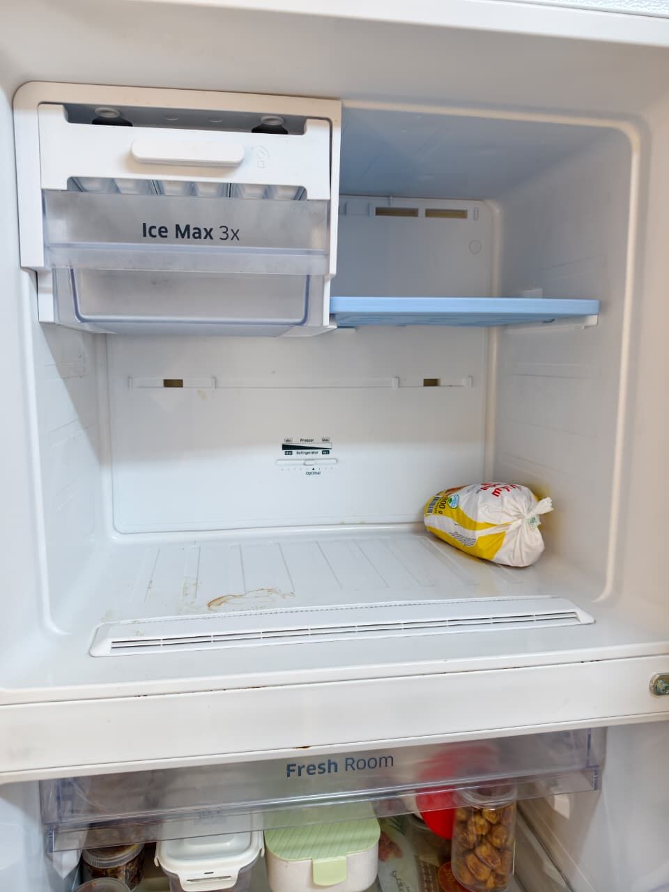 Al Mounsiyah, Household Items, SAR 1200,  Samsung Two-Door Refrigerator For Sale