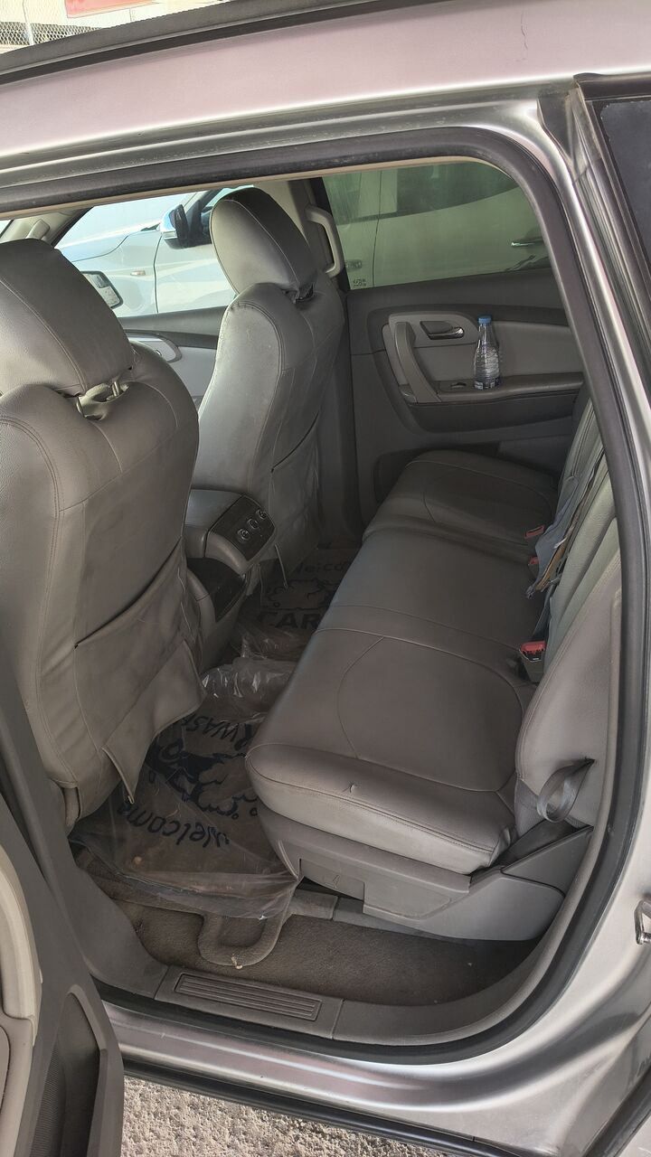 Riyadh, Vehicles, Cars & Trucks , SAR 14000,  Chevrolet Traverse,  2009,  Automatic,  220000 KM,    &ndash;  - 7 Seater &ndash; Valid Istimara & Fahas &ndash; SAR 14,000