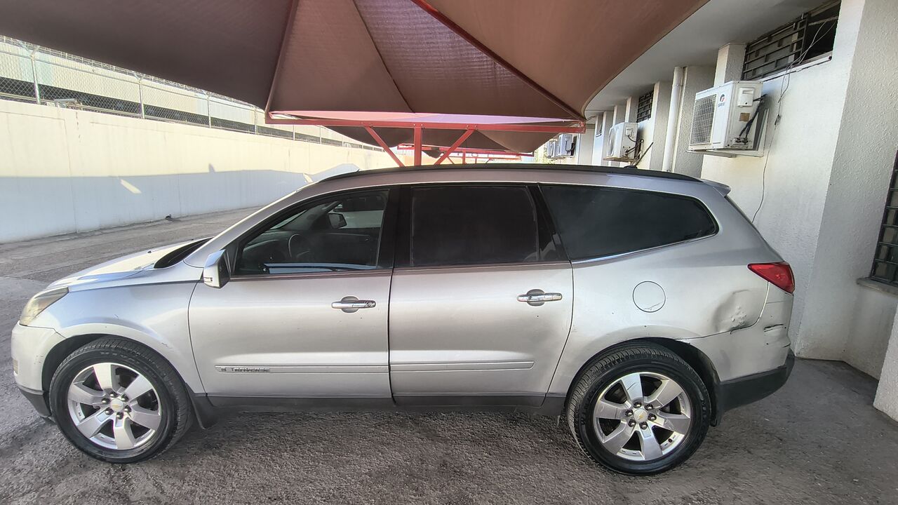 Riyadh, Vehicles, Cars & Trucks , SAR 14000,  Chevrolet Traverse,  2009,  Automatic,  220000 KM,    &ndash;  - 7 Seater &ndash; Valid Istimara & Fahas &ndash; SAR 14,000
