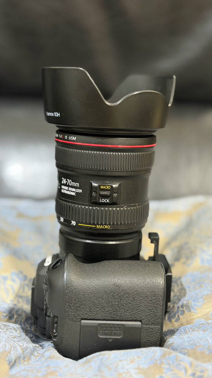 Dammam, Items Wanted, 📸 Canon EOS R6 Mark II – Complete Professional Camera Package For Sale