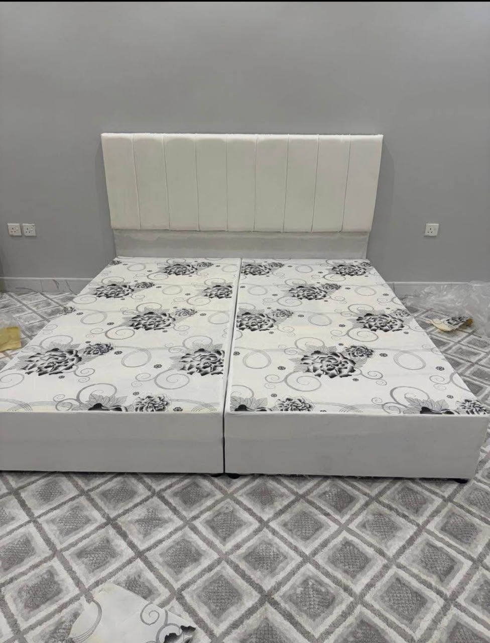Jeddah, Furniture, SAR 2,  NEW MODERN HIGH QUALITY DOUBLE BED FRAME AVAILABLE