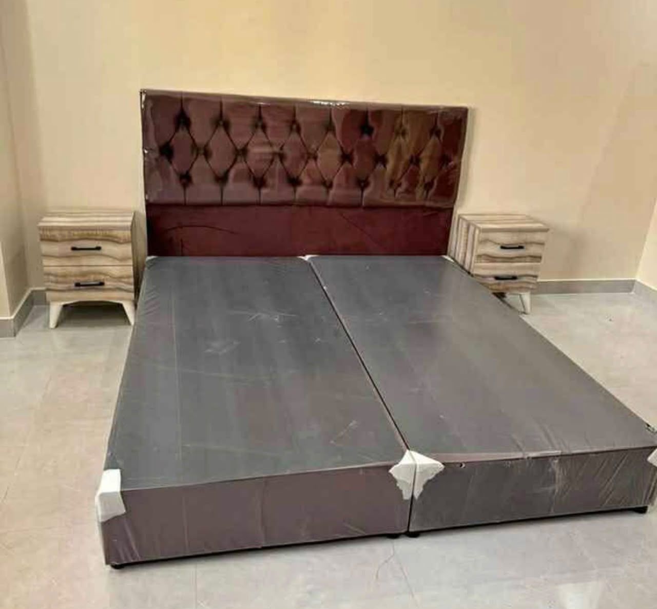 Jeddah, Furniture, SAR 2,  NEW MODERN HIGH QUALITY DOUBLE BED FRAME AVAILABLE