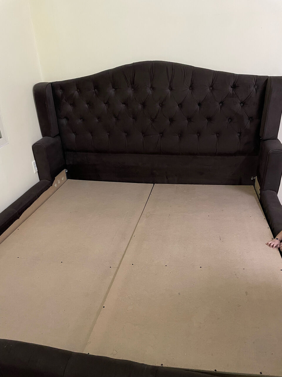 Khobar, Furniture, SAR 200,  Cot Or King Size Bed (2x2) Without Mattress