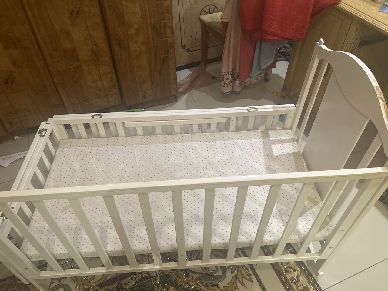Al Iskan, Baby & Kid Stuff, SAR 100,  Baby Bed (100SR)And Thread Mill (350SR)For Immediate Sale