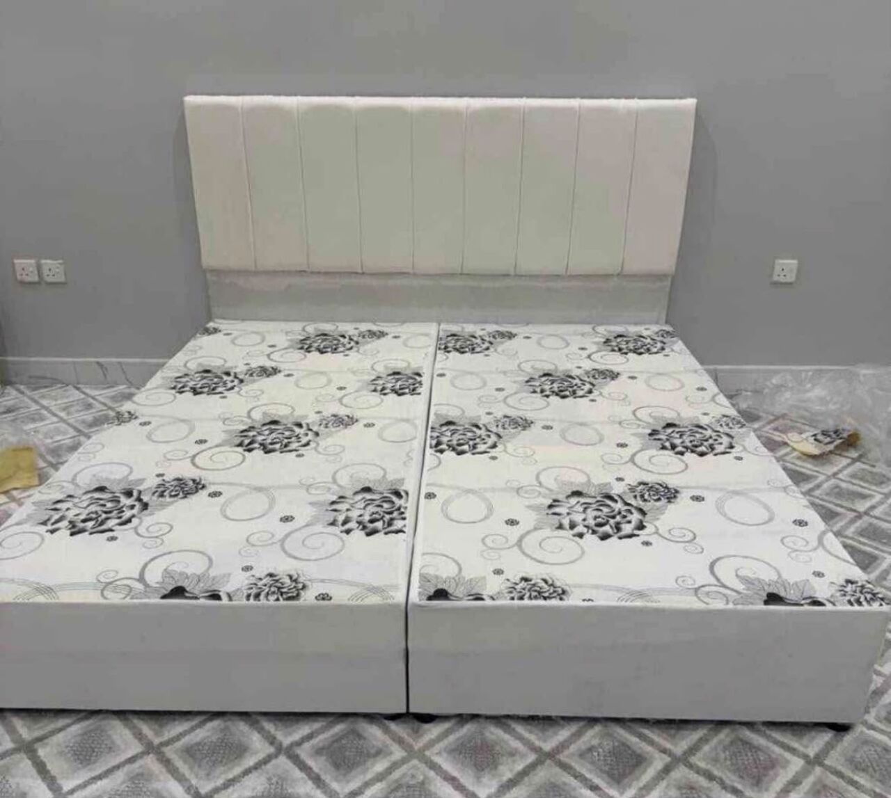Jeddah, Furniture, SAR 2,  New High Quality Doube Bed Frame Available In Low Price