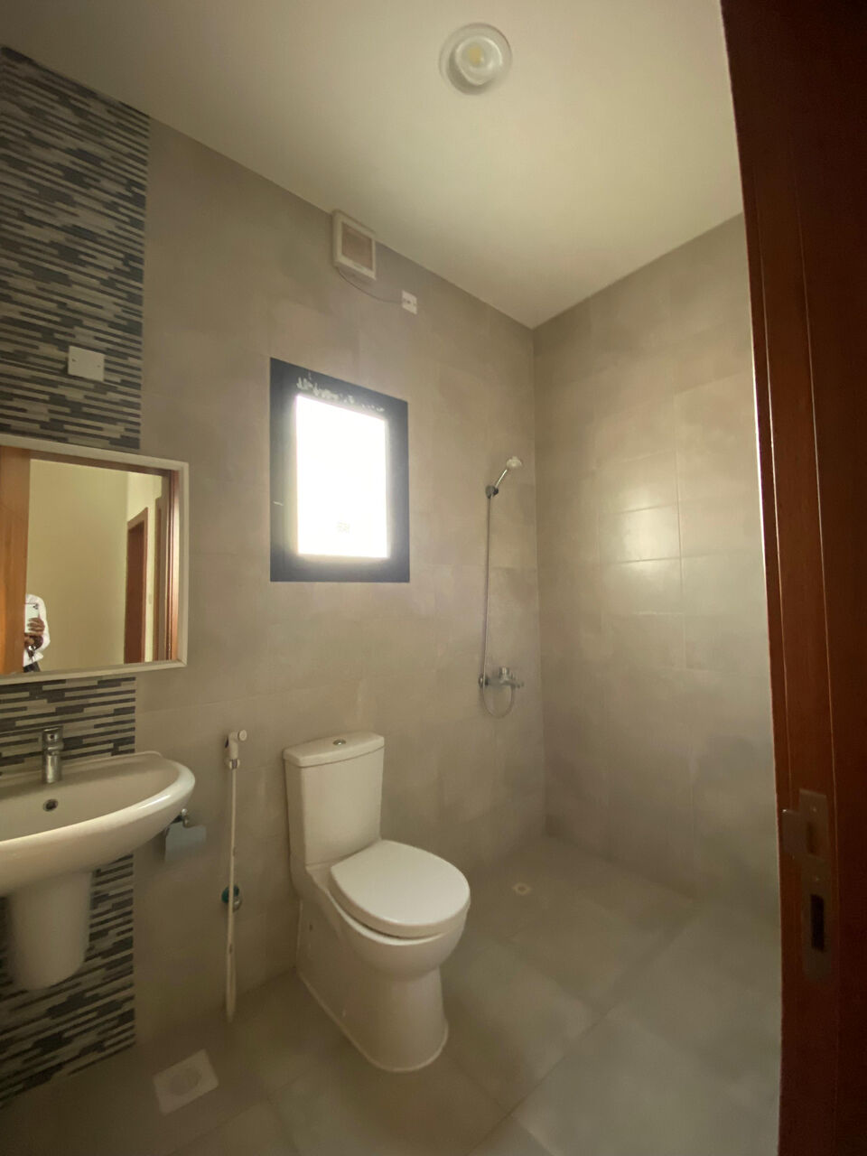Tubli, Apartments, Flats, Houses & Villas, BHD 300/year,  3 BR,  Spacious And Well-maintained 3-bedroom Apartment In A Prime Tubli Location.