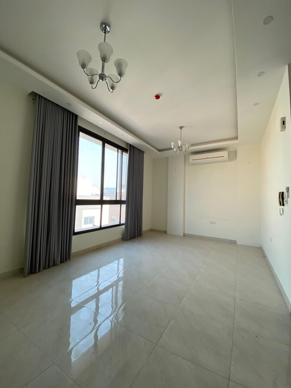 Tubli, Apartments, Flats, Houses & Villas, BHD 300/year,  3 BR,  Spacious And Well-maintained 3-bedroom Apartment In A Prime Tubli Location.