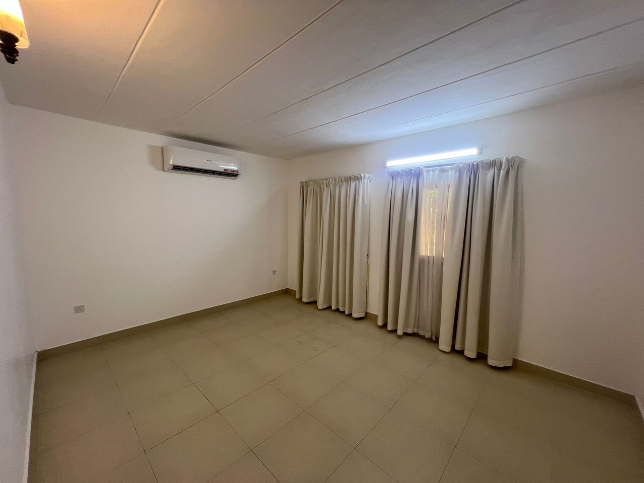 Hamala, Villas, BHD 550,  Greenery Single-Storey Villa With Private Garden For Rent In Hamala