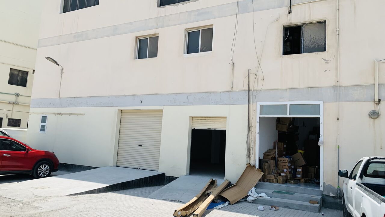 Sitra, Shops, BHD 3000,  640 Sq. Meter,  Sitra Area Showroom Available For Rent