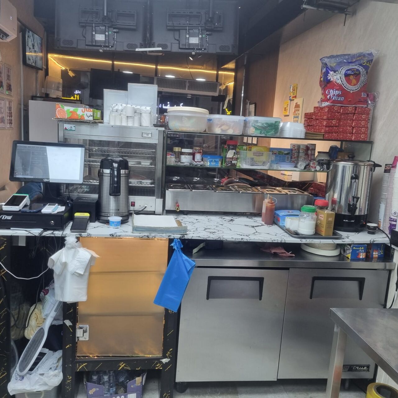 Thuqbah, Shops, SAR 50000,  24 Sq. Meter,  FULLY EQUIPPED RUNNING RESTAURANT CAFETERIA FOR SALE THUQBAH KHOBAR MAKKAH STREET