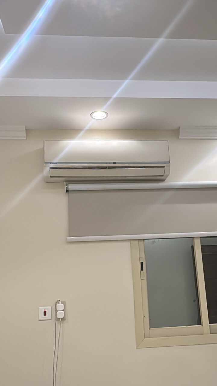 Dammam, Air Conditioners, SAR 950,  2 Units Of Split AC ( Daikin 1.5 Ton And Mando 2 Ton ) For Sale