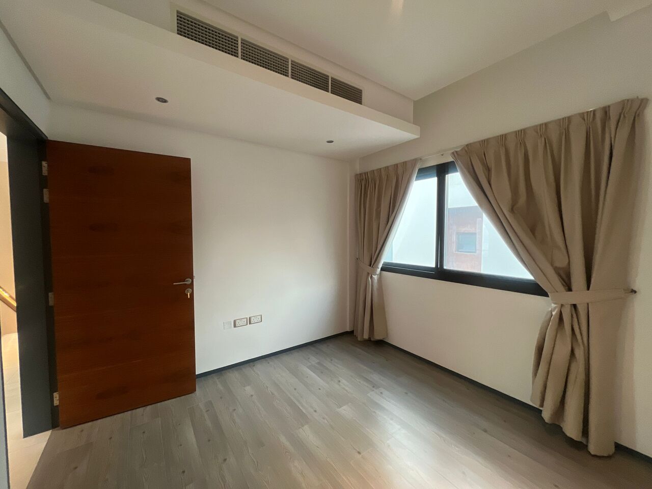 Saar, Villas, BHD 600,  Modern Private 3-Bedroom Villa For Rent In Saar | Semi-Furnished