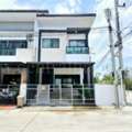 THB 2690000,  4 BR,  32 Sq. Feet,  Urgent Discount On Townhome Living Residence Rangsit - Ratchapruek, Corner Unit.