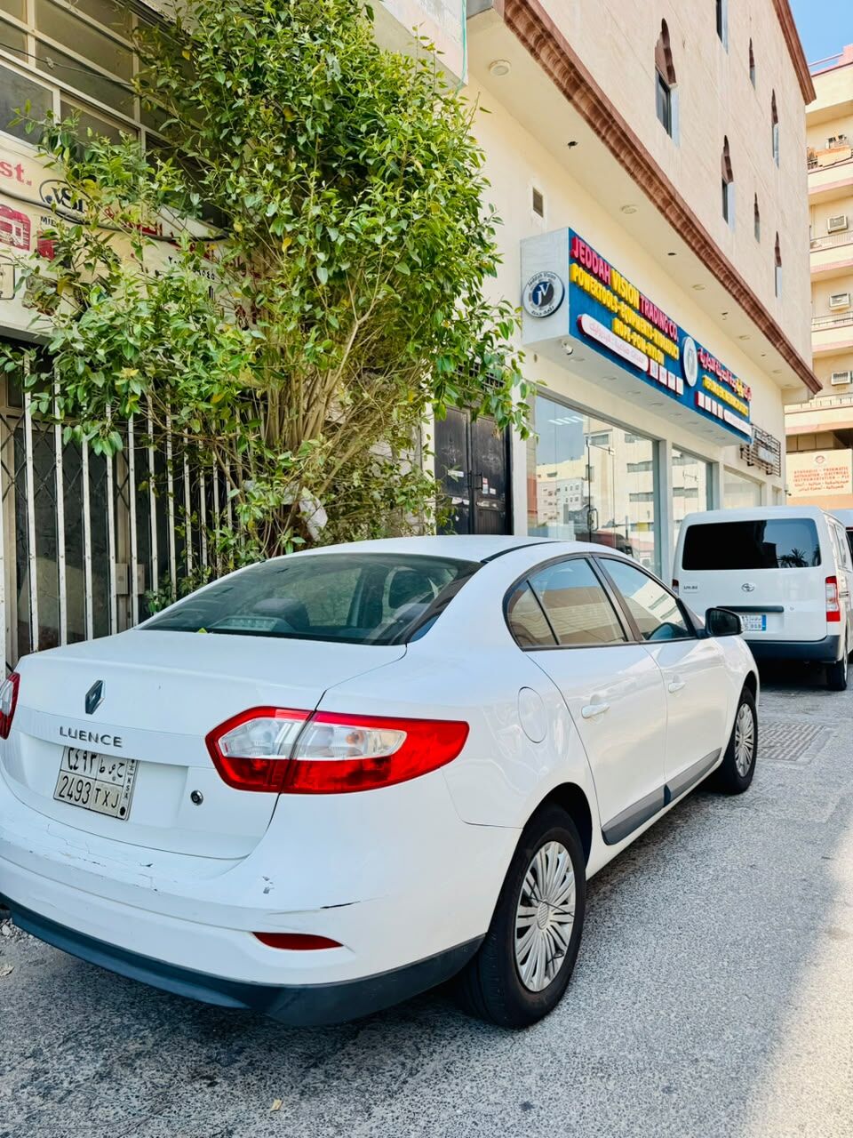 Dammam, Vehicles, Cars & Trucks , SAR 16000,  Renault Fluence,  2015,  Automatic,  132000 KM,  FOR SALE:   &ndash; Very Clean Condition