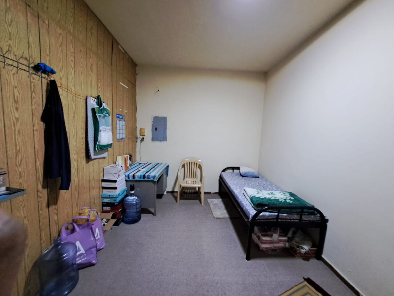 Jubail, Rooms for Rent, SAR 800/month,  Single Furnished Room Available
