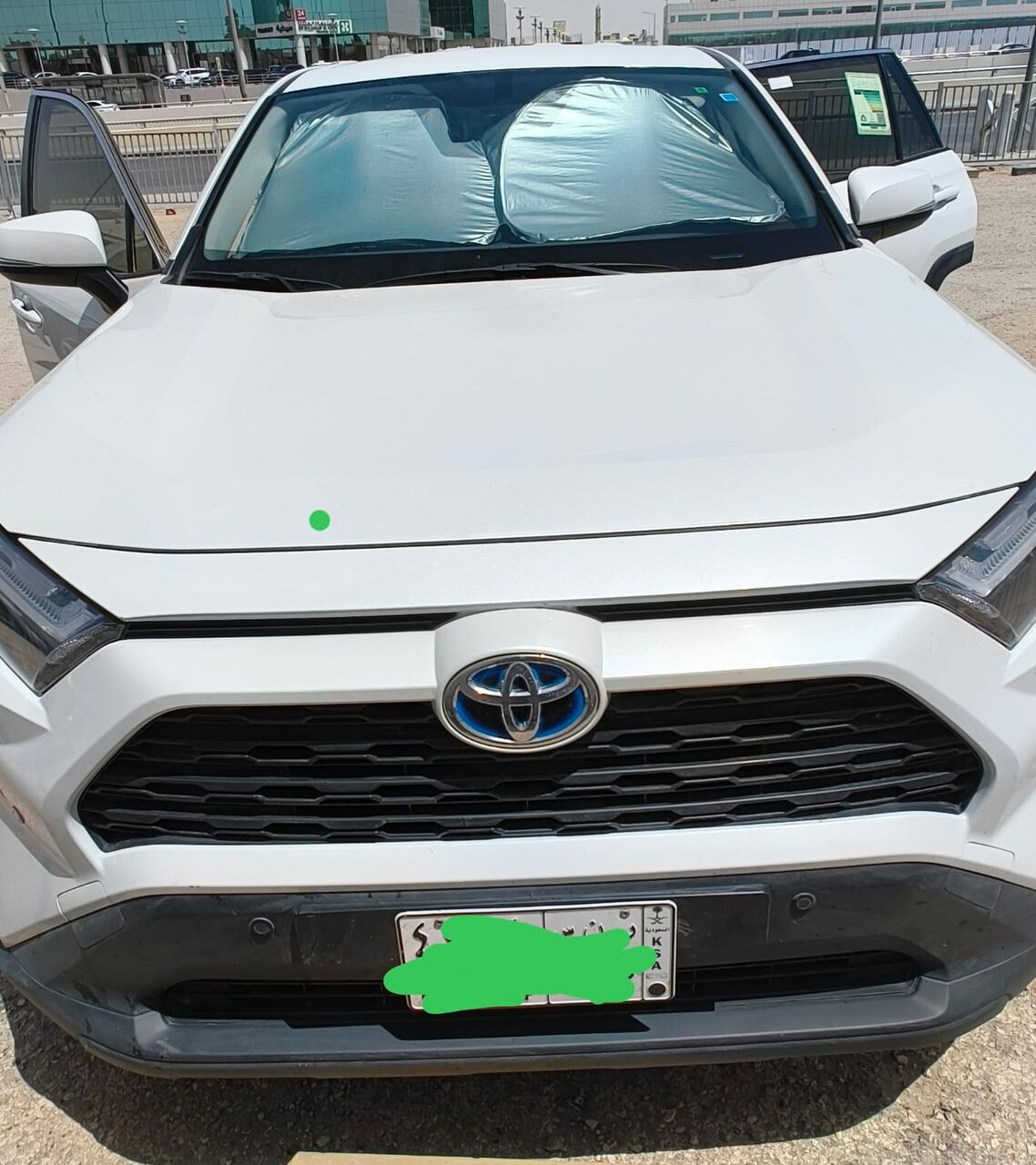 Riyadh, Vehicles, Cars & Trucks , SAR 100000,  Rav 4 LE 4x4 Hybrid 2024 Model-100,000 SAR Cash, Installment Possible Through Bank,  2024,  Automatic,  80000 KM,  Rav 4 LE 4x4  Hybrid Mileage 80000Km,Cash 100,000,No Accident, Installment Possible