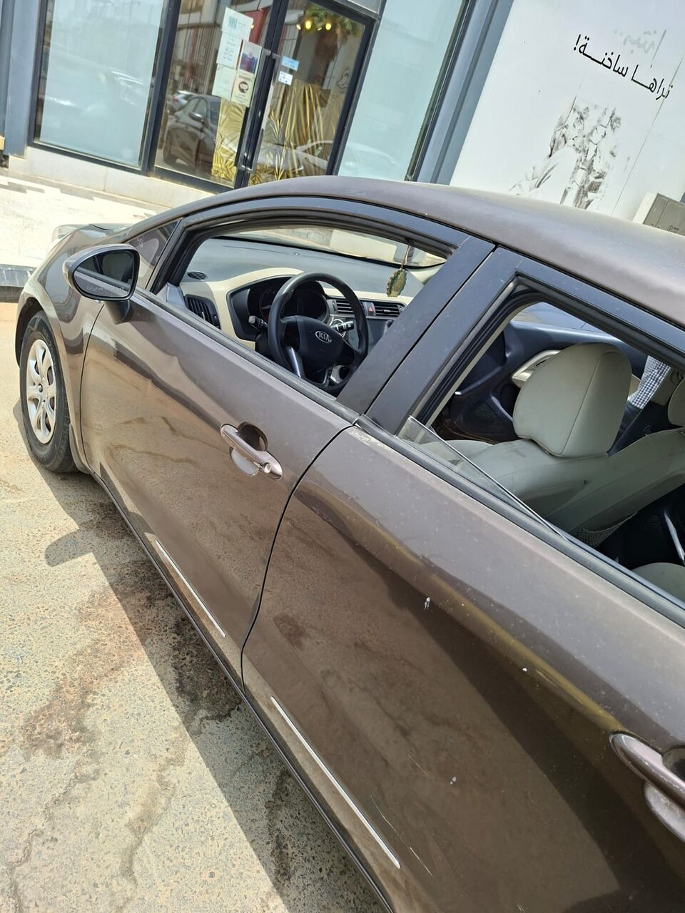 Jizan, Vehicles, Cars & Trucks , SAR 22000,  Kia Rio,  2015,  Automatic,  307000 KM,  Make & Model:  Year:  Transmission: