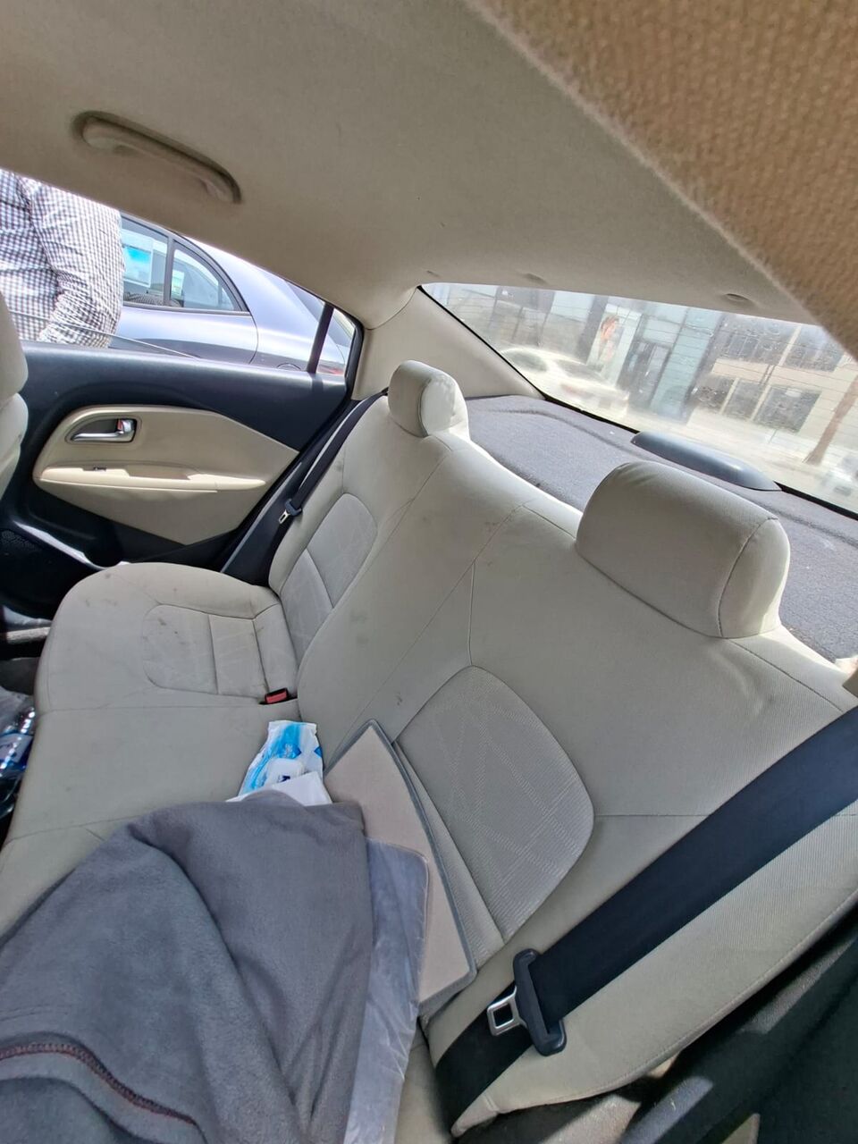 Jizan, Vehicles, Cars & Trucks , SAR 22000,  Kia Rio,  2015,  Automatic,  307000 KM,  Make & Model:  Year:  Transmission: