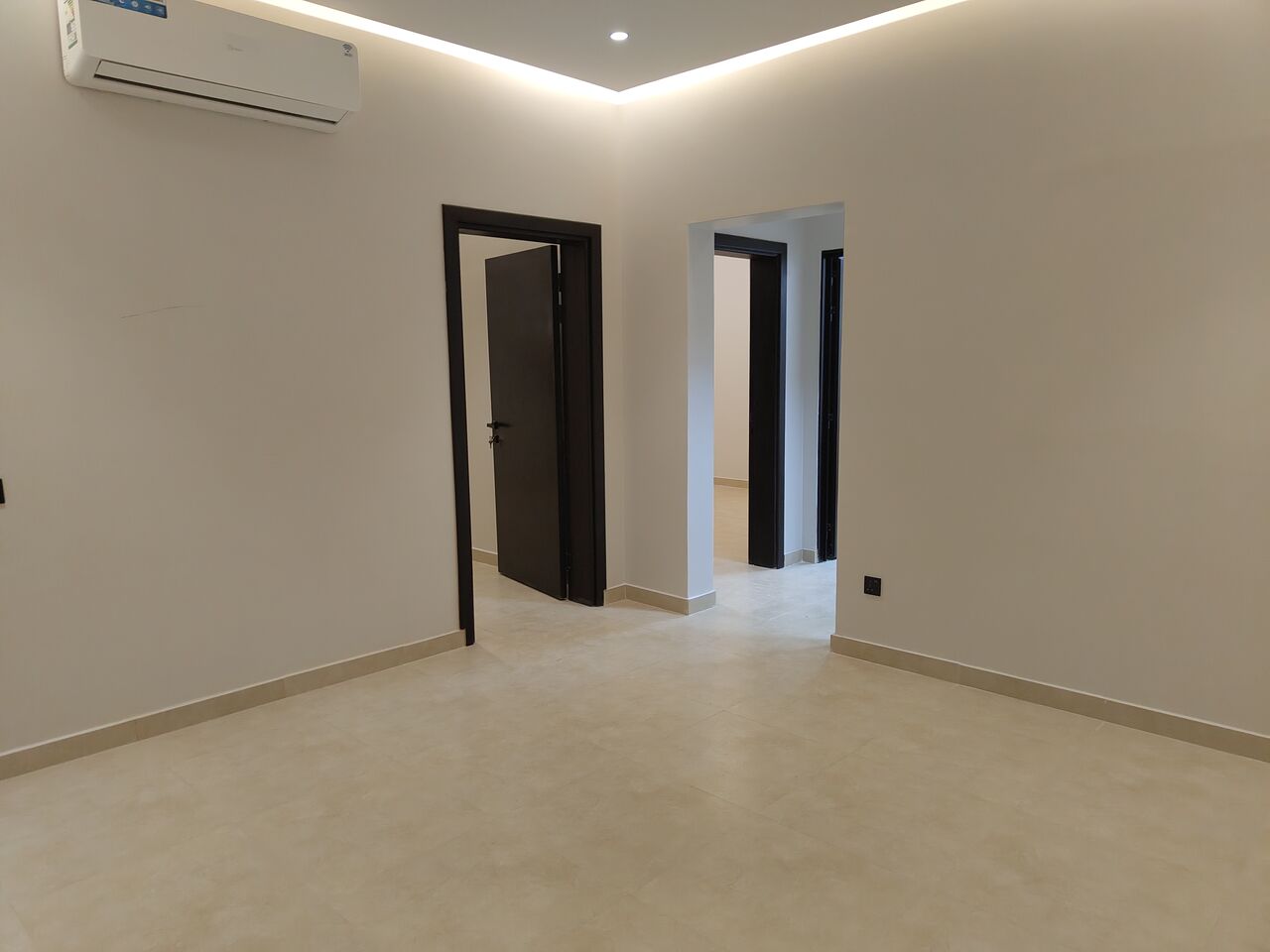 Al Malaz, Apartments, Flats, Houses & Villas, SAR 42000/year,  3 BR,  3BHK Family Apartment Available In Al Malaz Dhahran Street