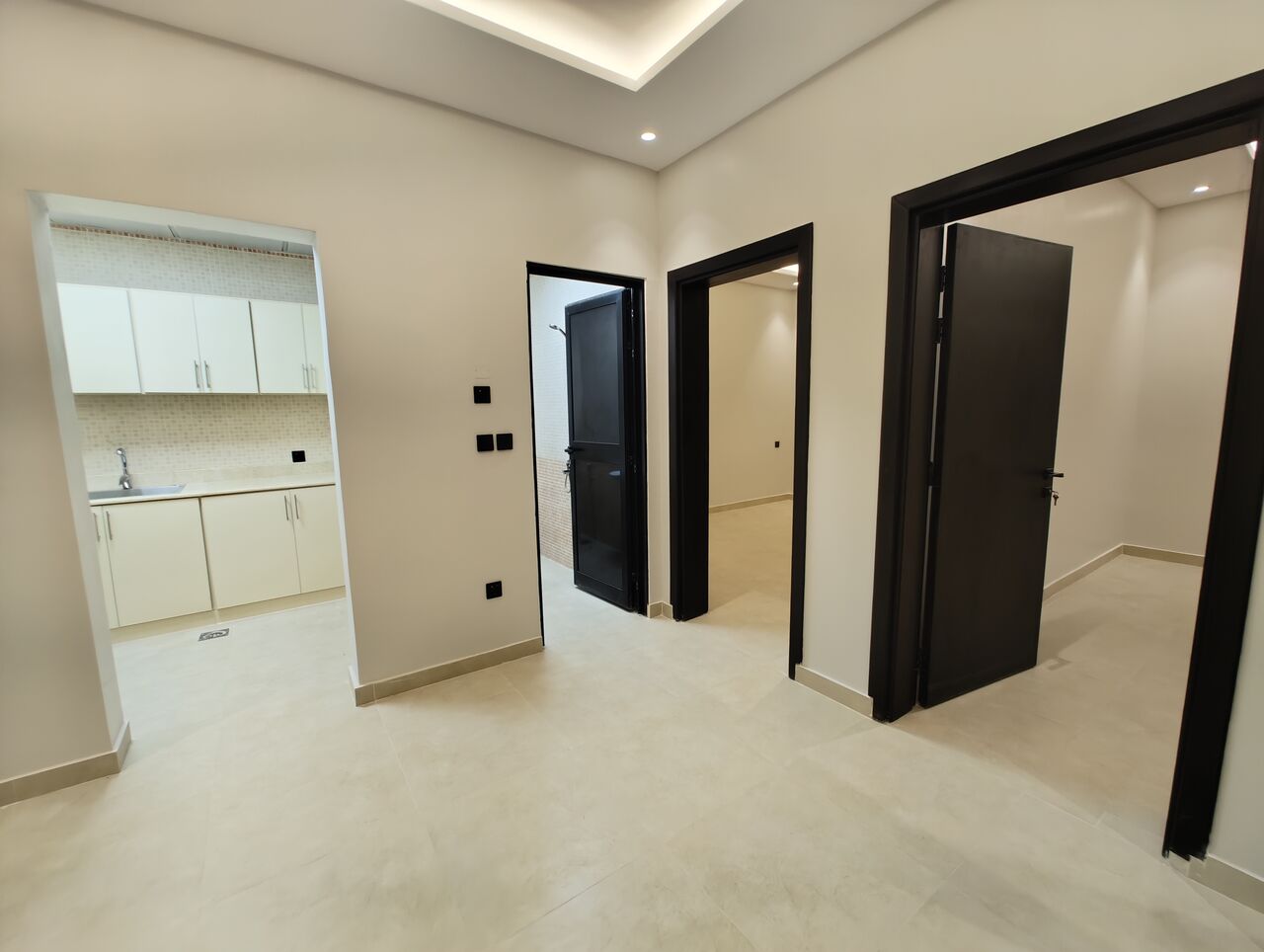 Al Malaz, Apartments, Flats, Houses & Villas, SAR 42000/year,  3 BR,  3BHK Family Apartment Available In Al Malaz Dhahran Street