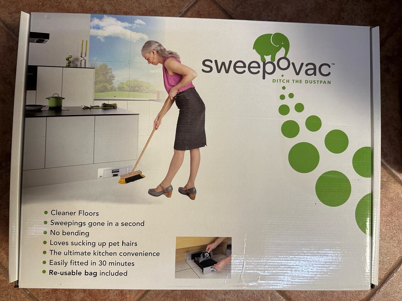 Olaya, Appliances, SAR 1110,  Sweepovac SVP SL2 Undercounter Vacuum
