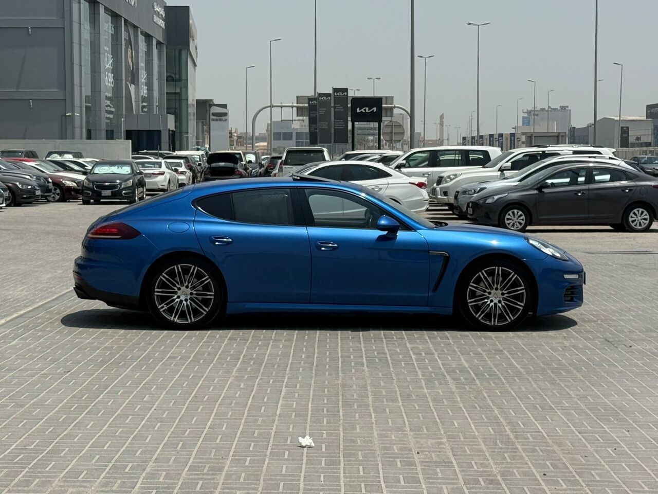 Manama, Vehicles, Cars & Trucks , BHD 6900,  Porsche Panamera,  2015,  Automatic,  92950 KM,    (Blue)