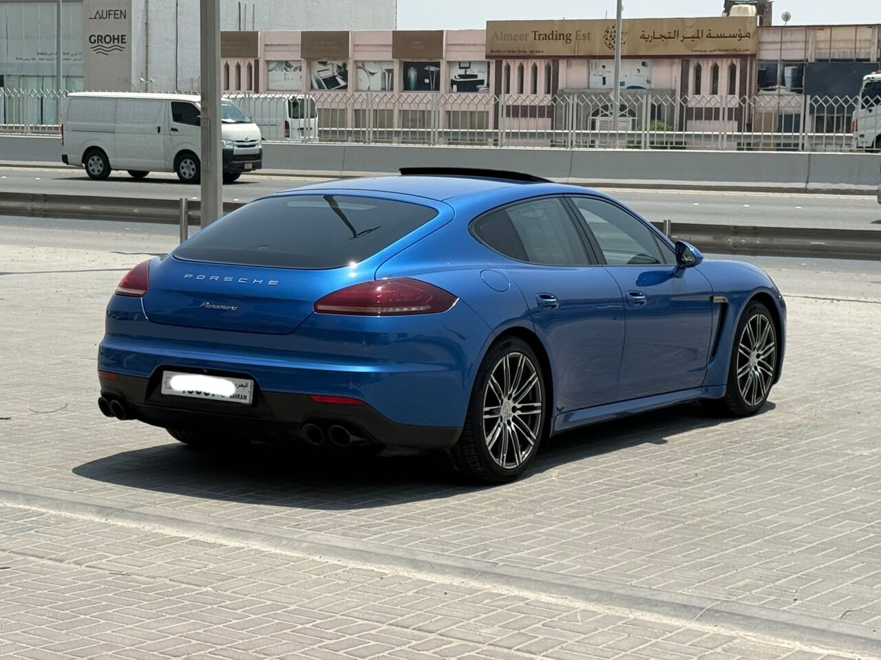 Manama, Vehicles, Cars & Trucks , BHD 6900,  Porsche Panamera,  2015,  Automatic,  92950 KM,    (Blue)