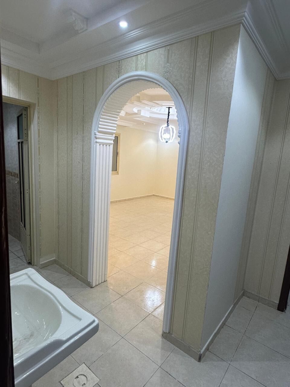 Jubail, Sublets, SAR 1500/month,  1 BR,  Spacious Room For Rent &ndash; Separate Entrance