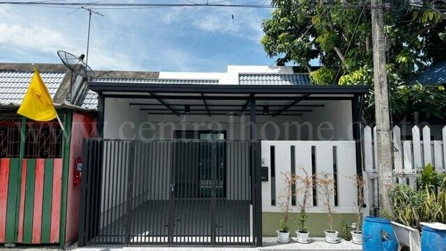 Bangkok, Real Estate For Sale, THB 1390000,  2 BR,  22 Sq. Feet,  Urgent Discount, Townhouse, Yu Charoen 2, Lam Luk Ka - Khlong 4, Newly Renovated,
