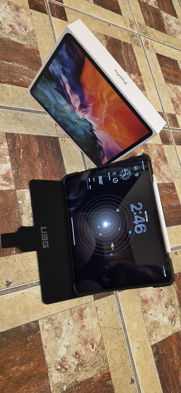 Riffa, Tablet Computers, BD 350,  For Sale Apple IPad Pro 12.9