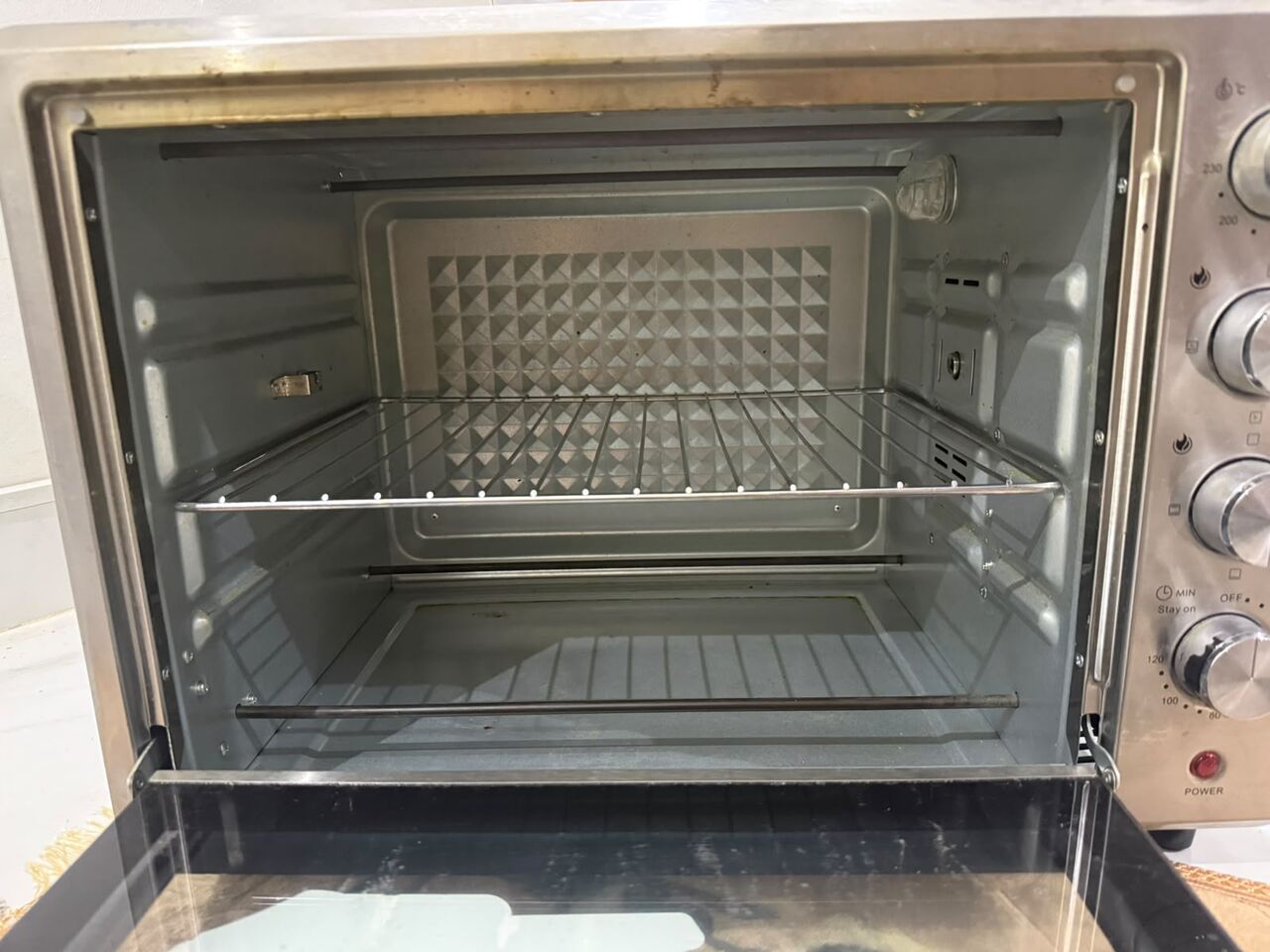 Riyadh, Electronics, SAR 300,  Electric Oven 52 Litres 1800 WATT