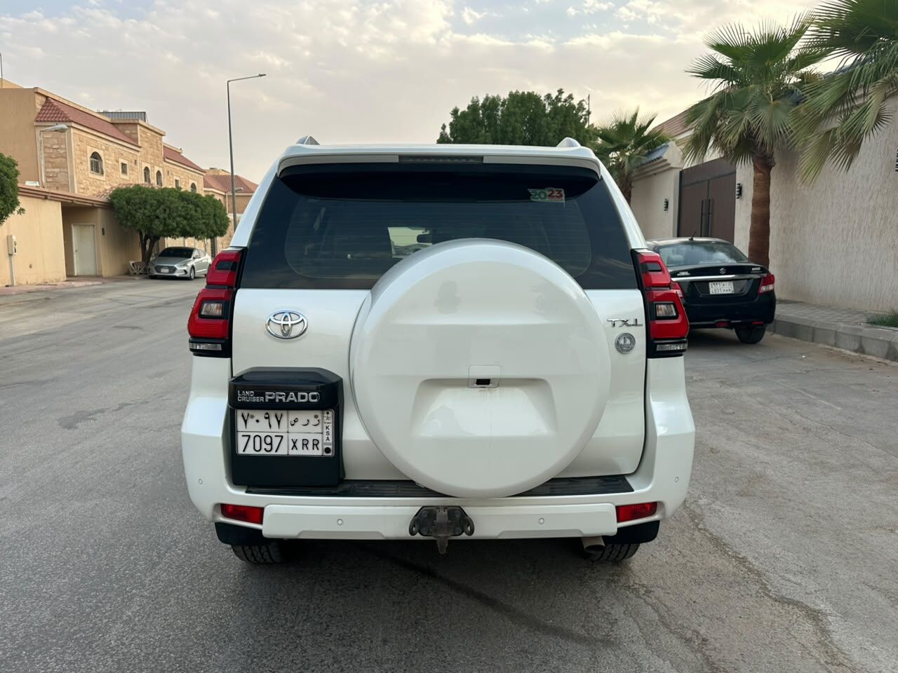 Riyadh, Vehicles, Cars & Trucks , SAR 147000,  Toyota Land Cruiser Prado,  2023,  Automatic,  126000 KM,    TX-L With V6 Auto Gear 4x4 Good Price For Sales (2nd Owner)