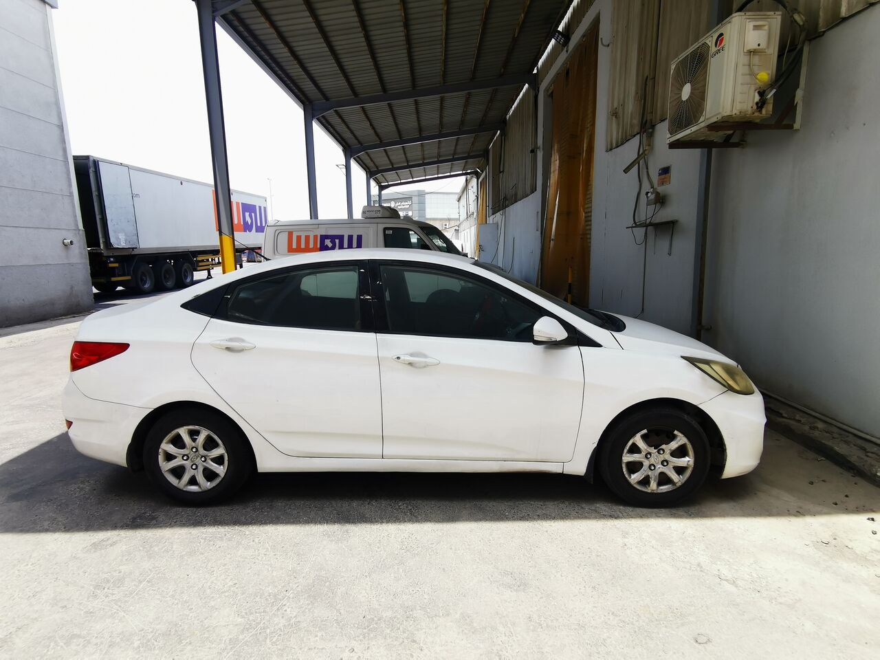 Dammam, Vehicles, Cars & Trucks , SAR 1500,  Hyundai Accent,  2013,  Automatic,  400000 KM,  Car Available For Monthly Basis In Dammam (Nakhil)