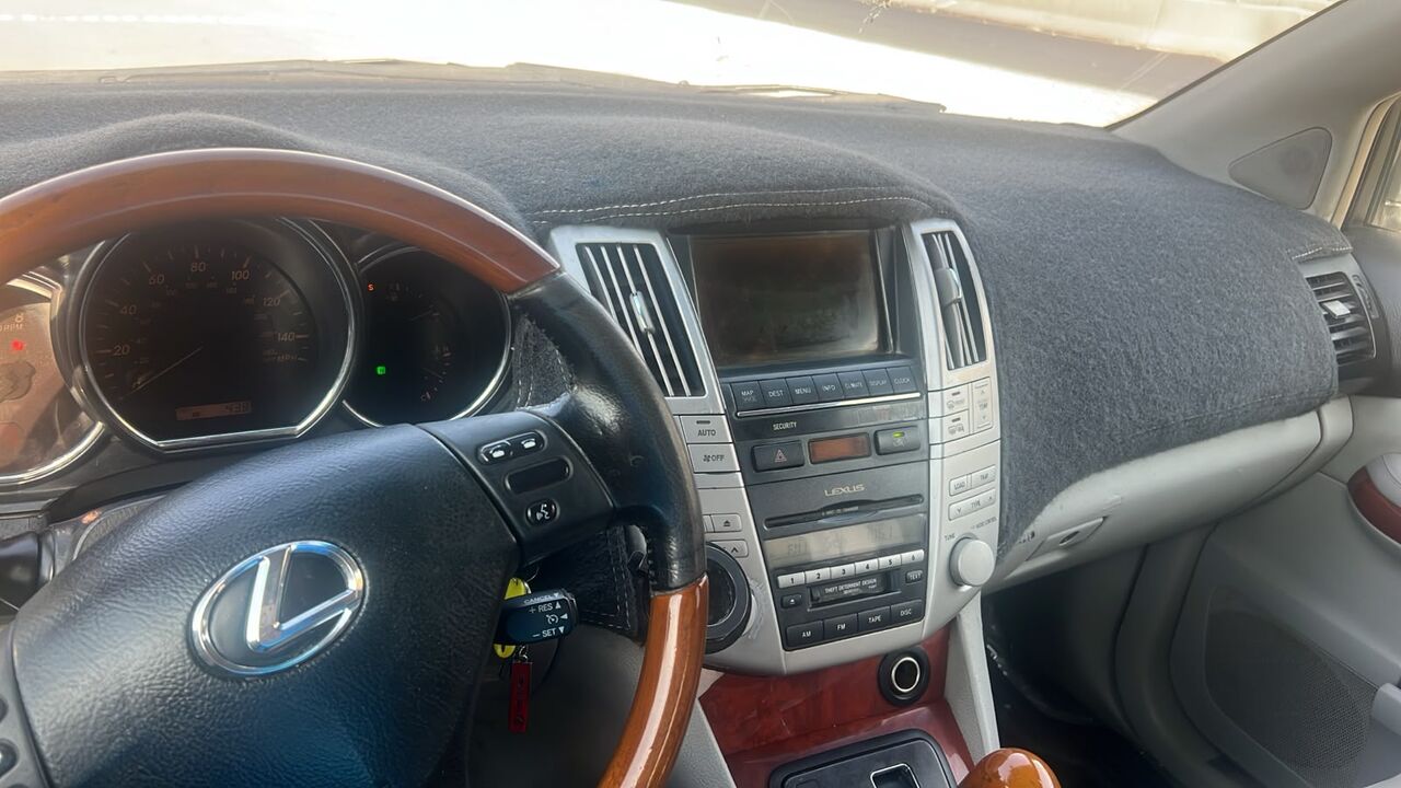 Dammam, Vehicles, Cars & Trucks , SAR 21000,  Lexus Rx330,  2005,  Automatic,  335000 KM,  Toyota  For Sale